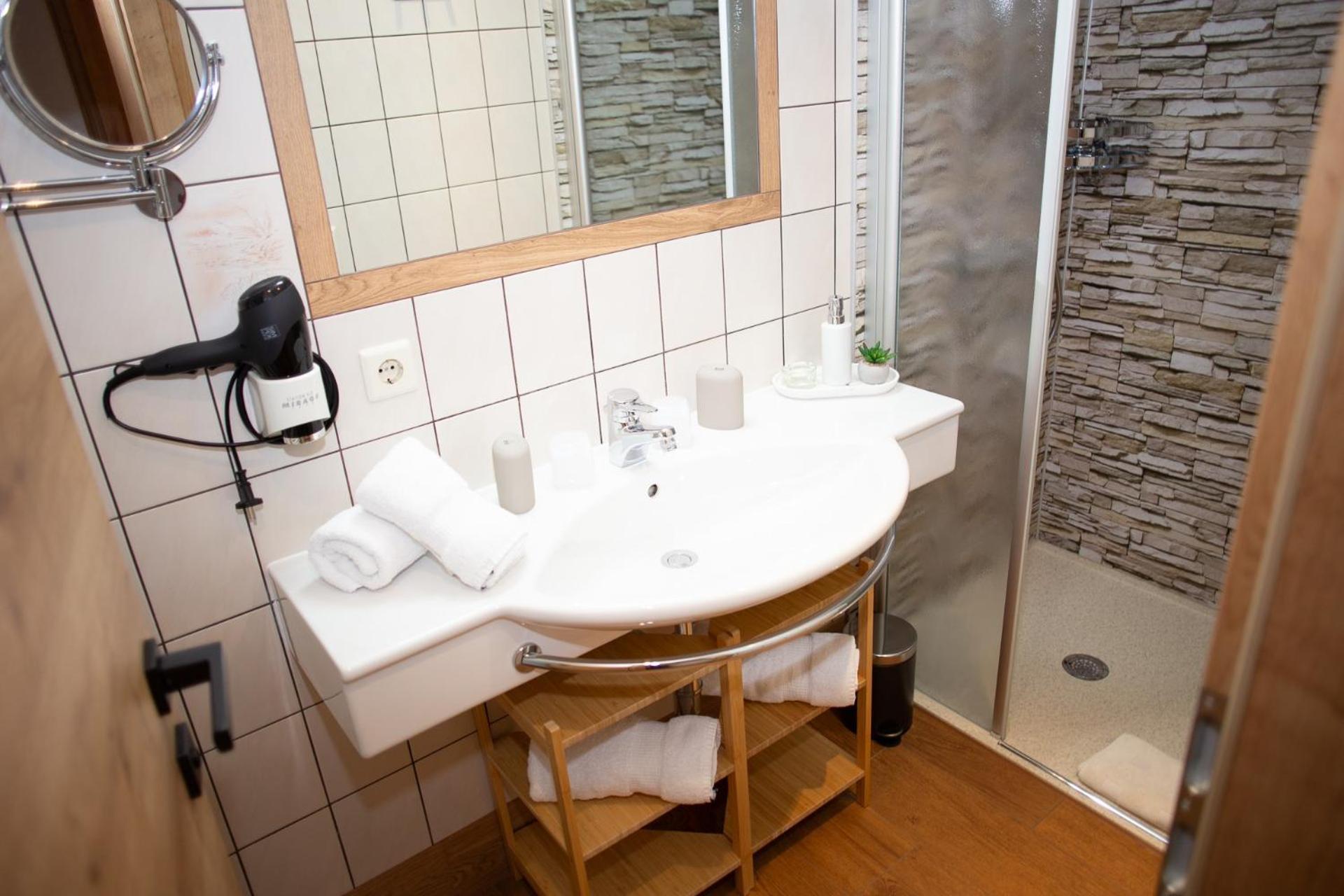Appartement-Gaestehaus Ursula Flachau Ngoại thất bức ảnh