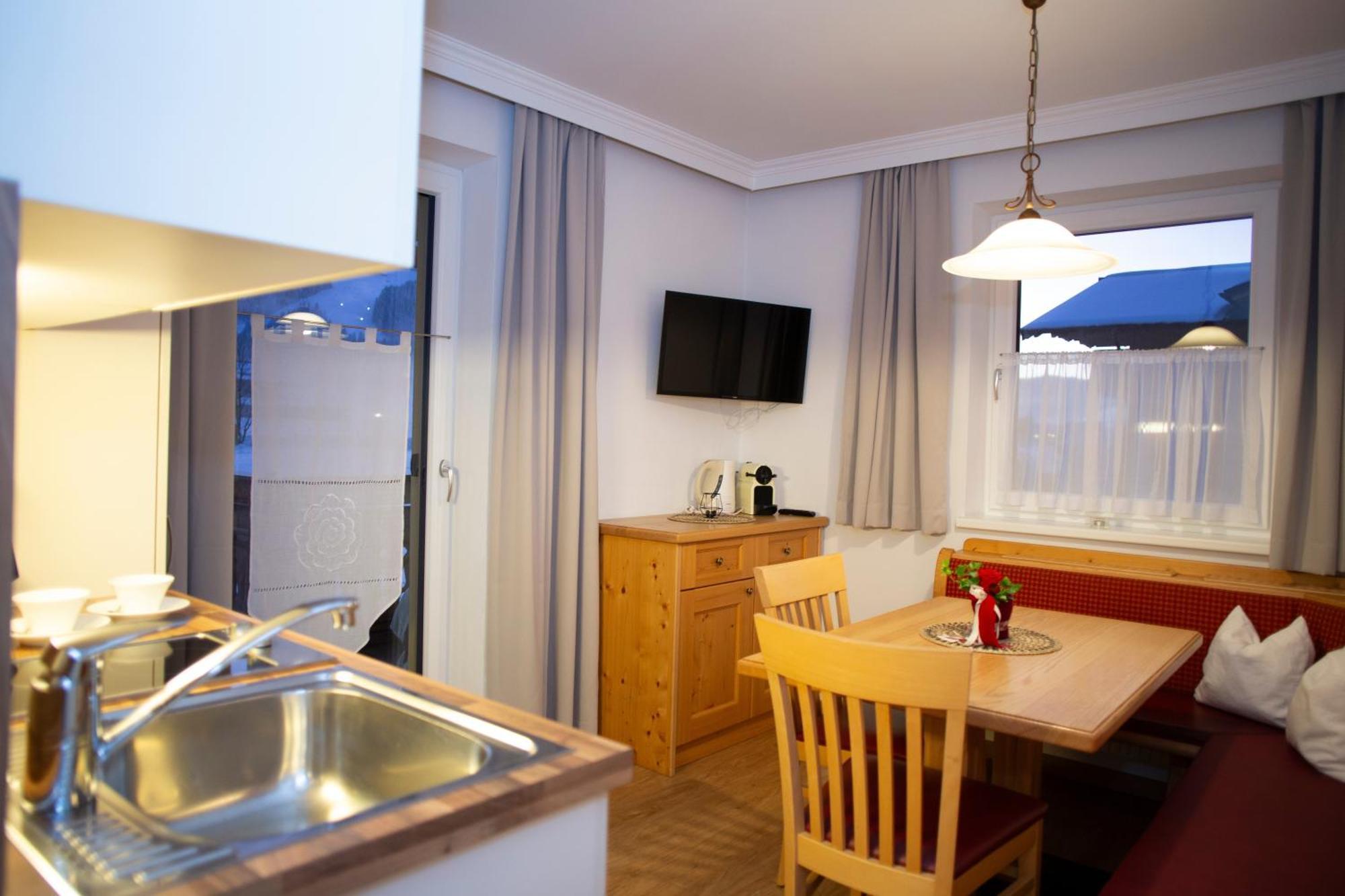 Appartement-Gaestehaus Ursula Flachau Ngoại thất bức ảnh